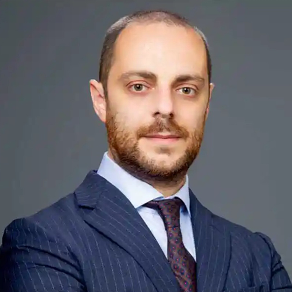 الدكتور / حسام نجيب